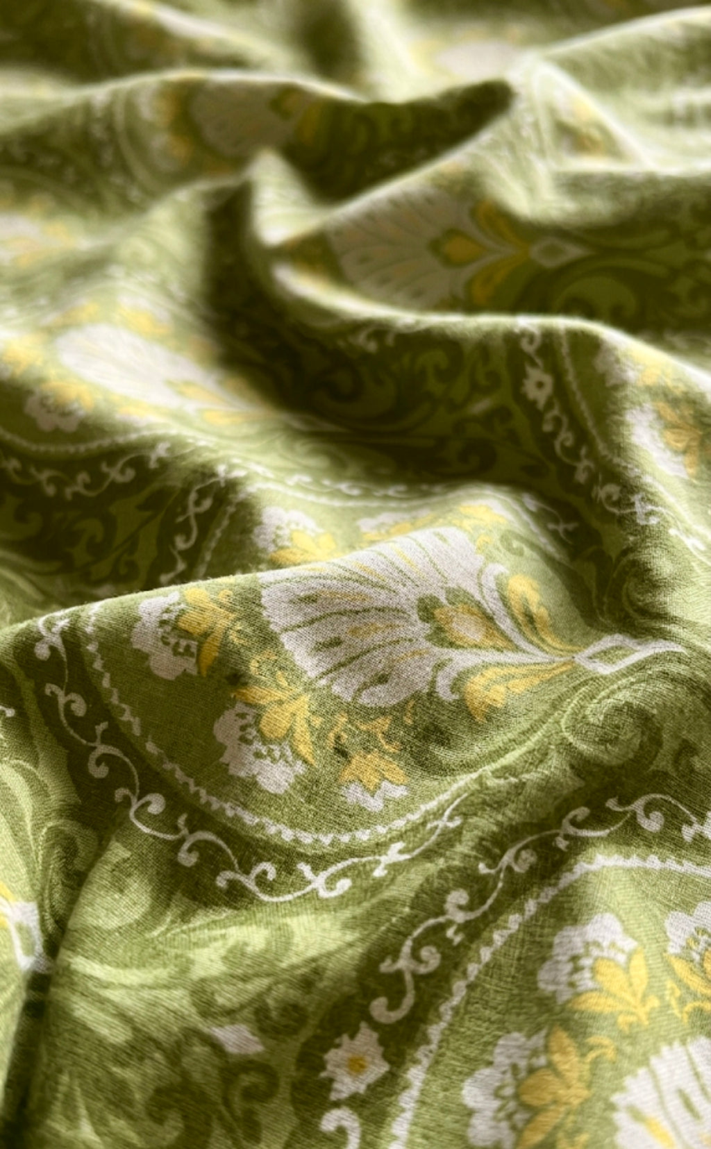 Olive Elegance Simple King-Bedsheet Set